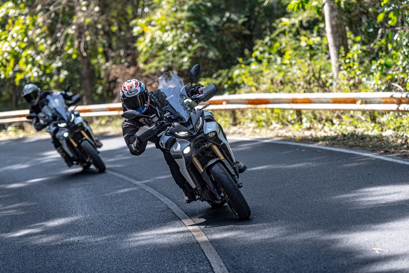 รีวิว Yamaha Tracer 9 GT สปอร์ตทัวร์ริ่งฟีเจอร์สุดล้ำ ขุมพลัง CP3 อัปเ ...