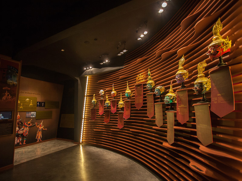 5-check-in-points-places-to-visit-near-Wat-Phra-Kaew_4