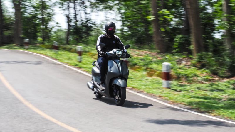 Review New Yamaha Grand Filano Hybrid Connected 2023_4