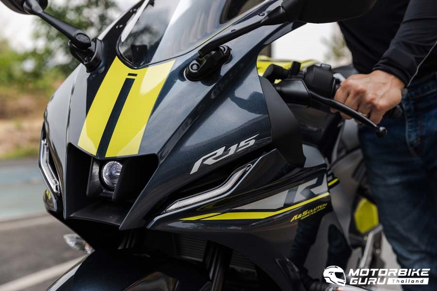 Review New Yamaha R15 Connected  (17)