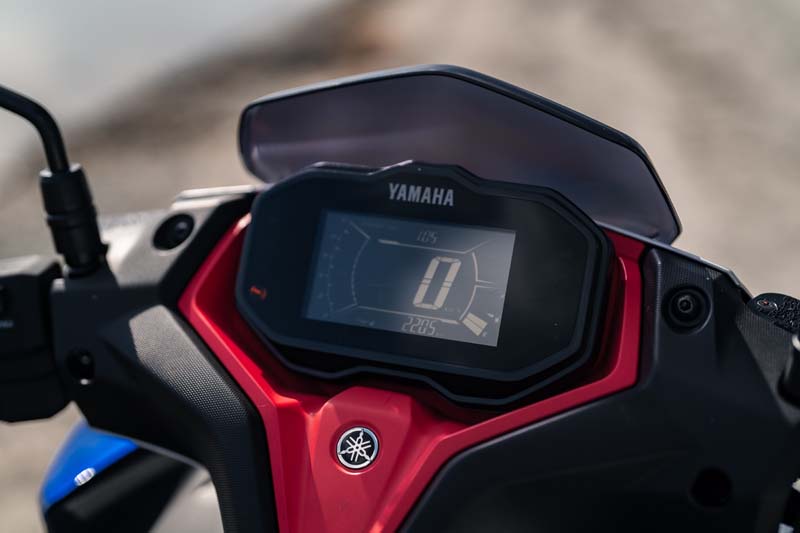 Review Yamaha Aerox 2025 by autospinn (13)