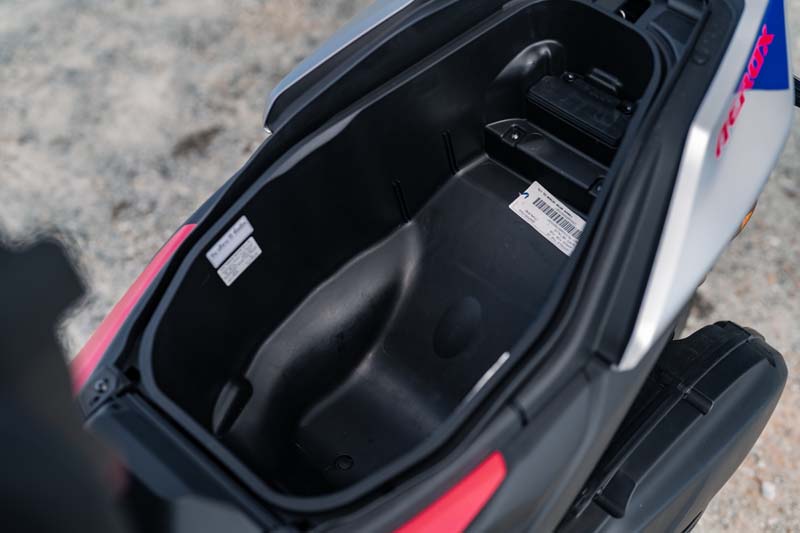 Review Yamaha Aerox 2025 by autospinn (15)