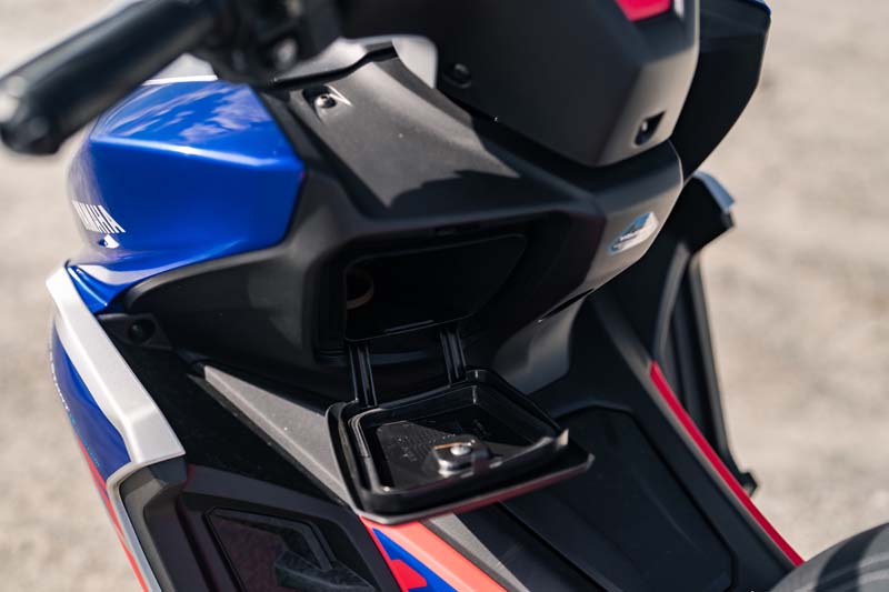 Review Yamaha Aerox 2025 by autospinn (16)