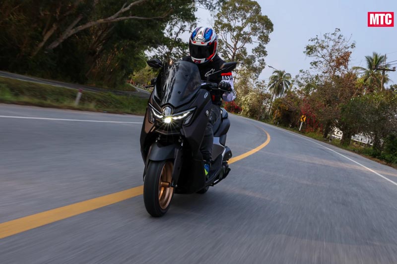 Review Yamaha NMAX TECH MAX 2025 (79)