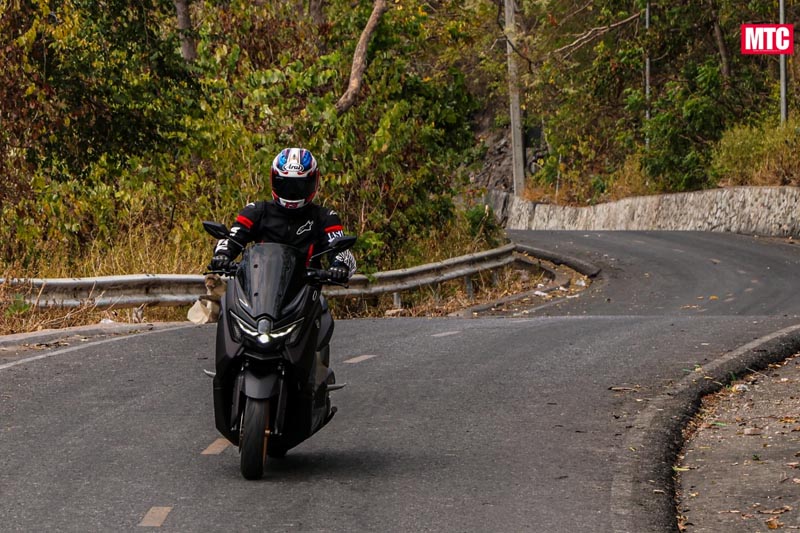 Review Yamaha NMAX TECH MAX 2025 (82)