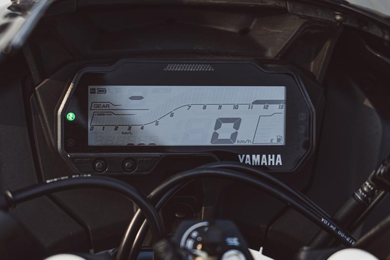 Review_New_Yamaha_R15_Connected2023_by_Autospinn (10)