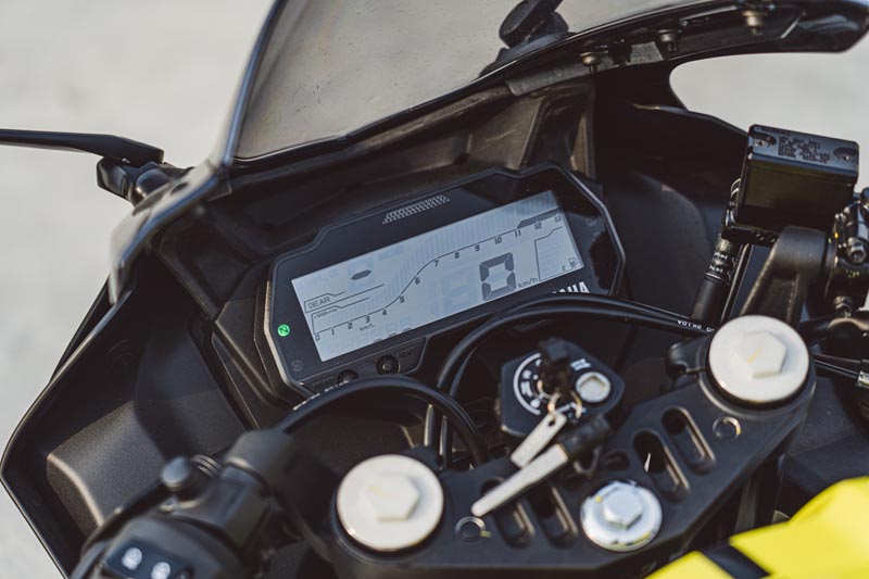 Review_New_Yamaha_R15_Connected2023_by_Autospinn (16)