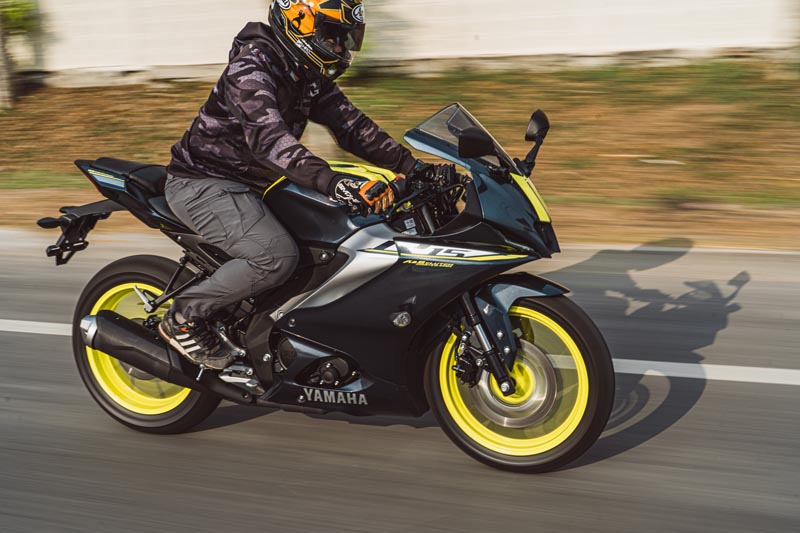 Review_New_Yamaha_R15_Connected2023_by_Autospinn (3)