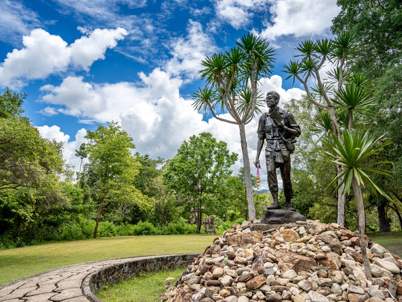 Ride-a-motorcycle-to-visit-5-secondary-cities-in-Uthai-Thani_1