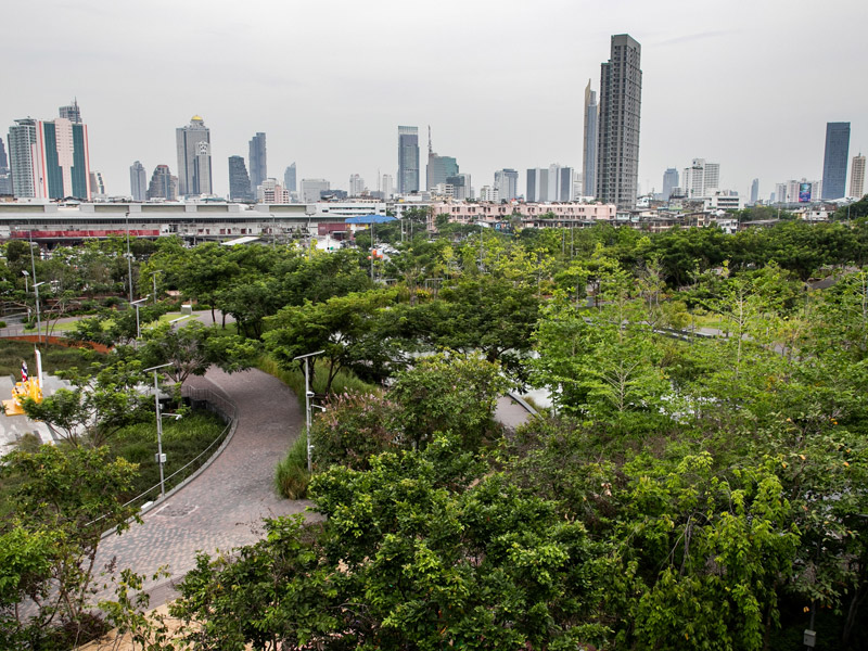Riding-a-Yamaha-Fazzio-around-Bangkok_2 Riding-a-Yamaha-Fazzio-around-Bangkok_2