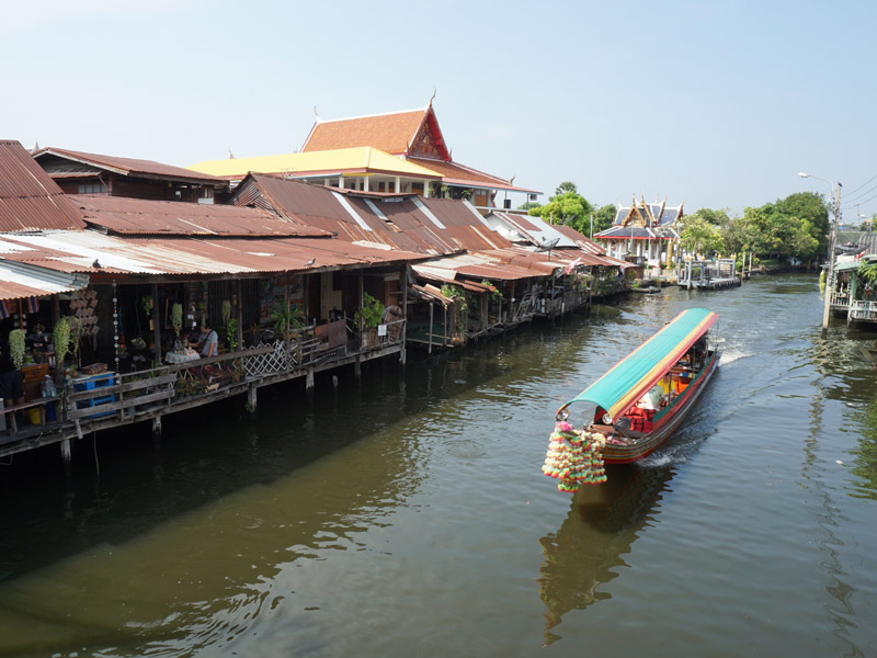 Riding-a-Yamaha-Fazzio-around-Bangkok_3 Riding-a-Yamaha-Fazzio-around-Bangkok_3