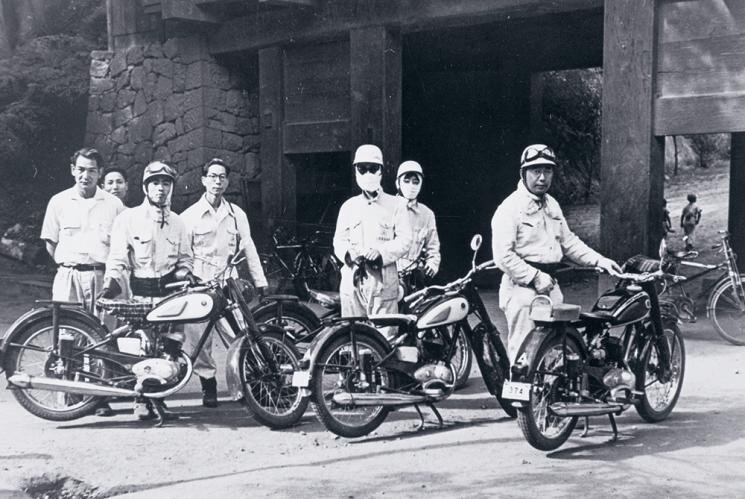 Yamaha-70-Year-2025 (4)