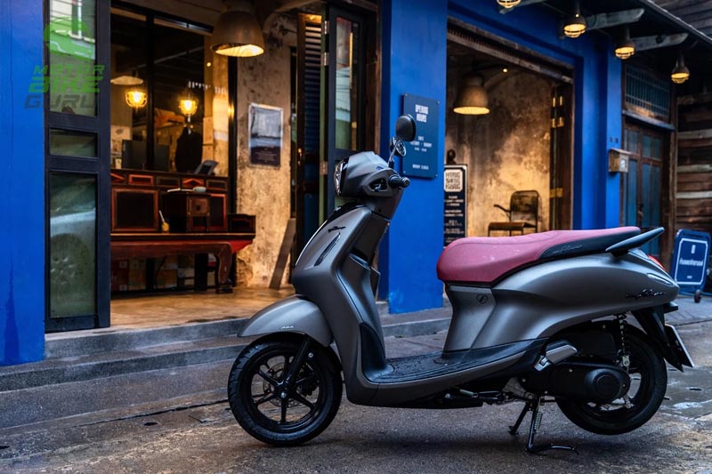 Yamaha-Grand-Filano-Hybrid-Connected_Talad-Noi-Check-in (11)