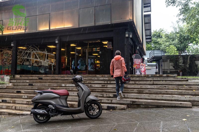 Yamaha-Grand-Filano-Hybrid-Connected_Talad-Noi-Check-in (7)