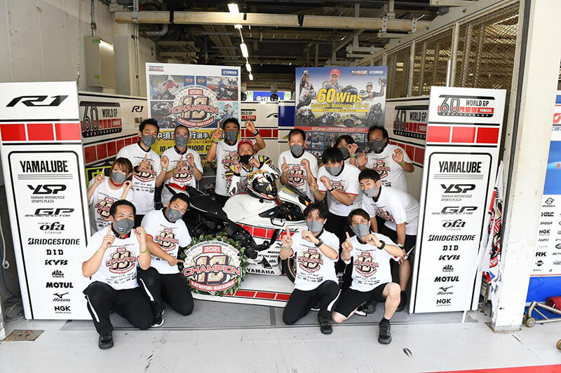 yamaha-factory-racing-team_win-all-japan-10th_001
