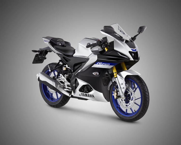 16 All New YAMAHA R15 Born to Be One1...เร็วดั่งใจ พุ่งไปกับความเป็นหนึ่ง
