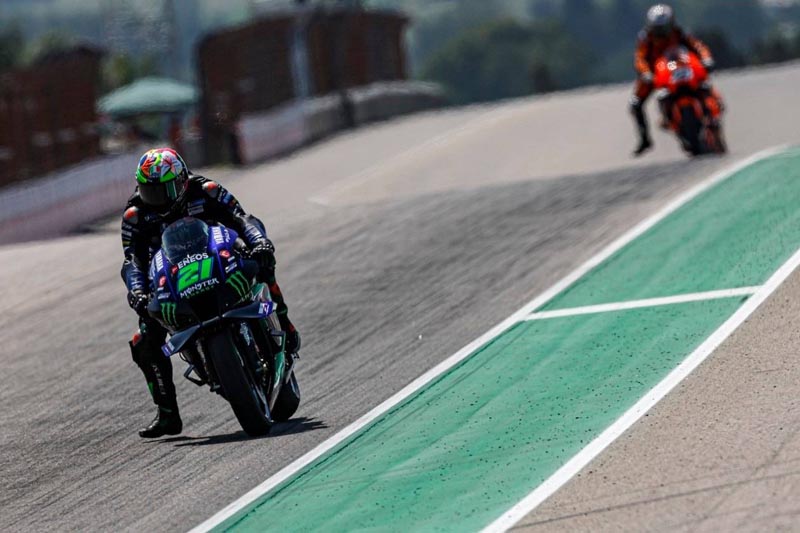 yamaha-motogp-race-10 (3)