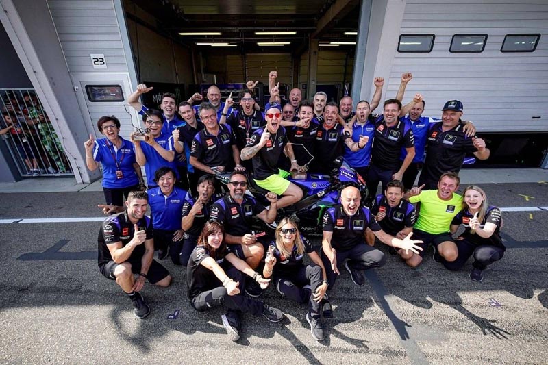 yamaha-motogp-race-10 (6)