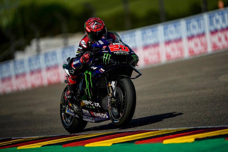 yamaha-motogp-race-10 (8)