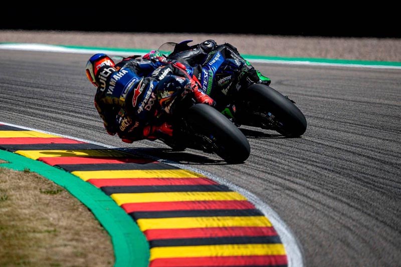 yamaha-motogp-race-10 (9)