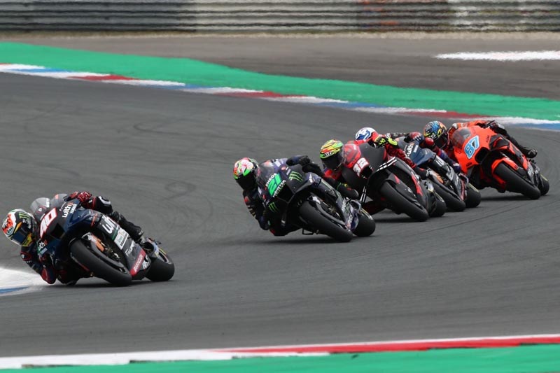 yamaha-motoGP-race-11-2- (1)