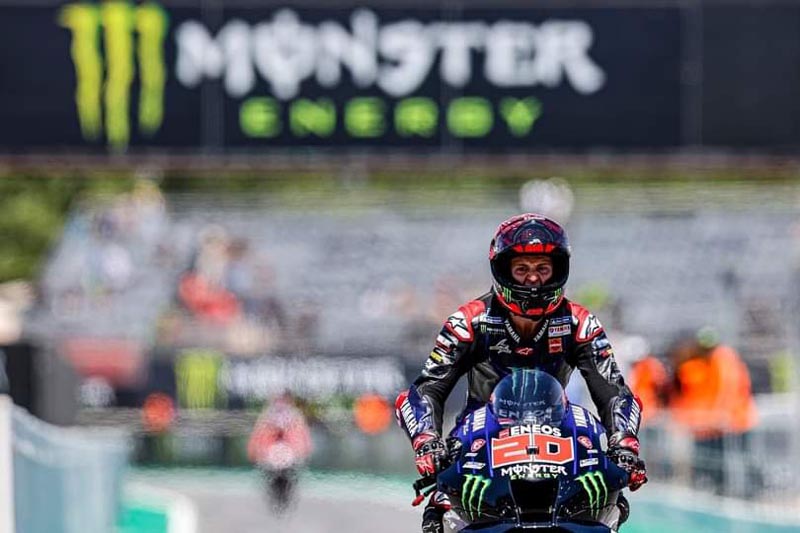 yamaha-motoGP-racr-9 (3)