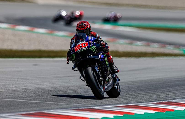 yamaha-motoGP-racr-9-620x400