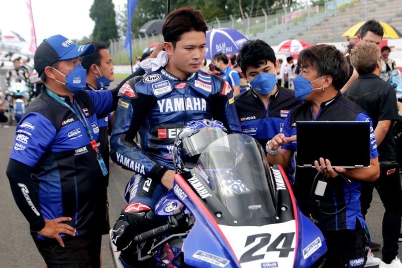 Yamaha-x-Asia-Road-Racing-R3 (10)