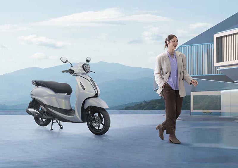 NEW YAMAHA GRAND FILANO HYBRID CONNECTED 2024 (2)