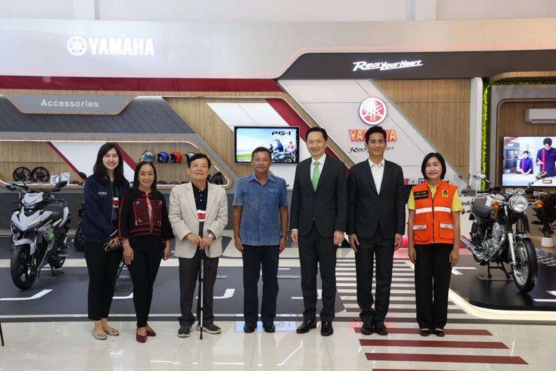 Yamaha donates 200k. Chiang Rai Province (8)