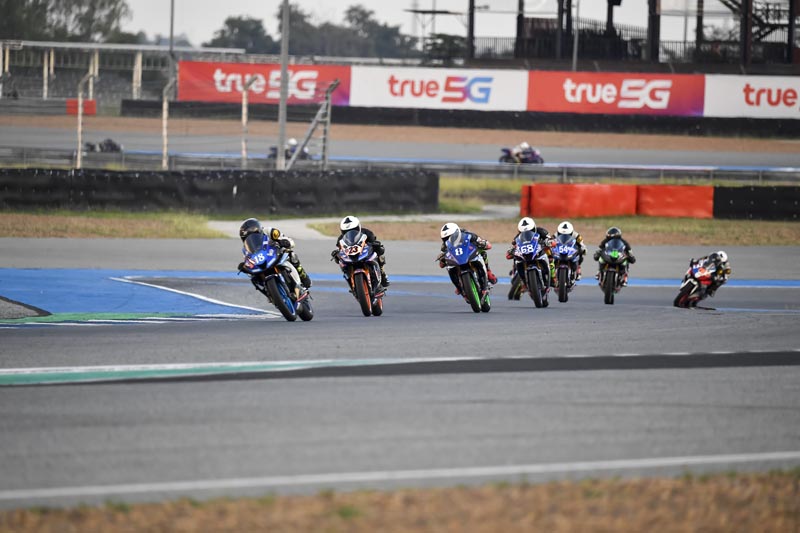 YAMAHA Moto Challenge Season 9 race 1 (13)
