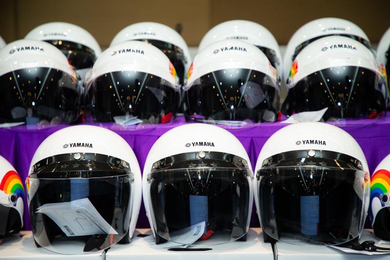 Yamaha provides helmets (8)