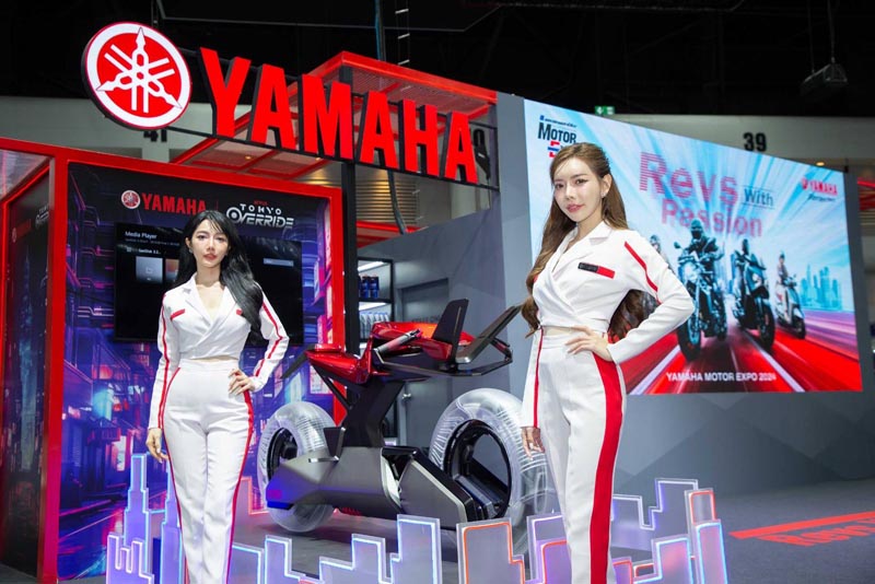 YAMAHA Revs With Passion  (10)