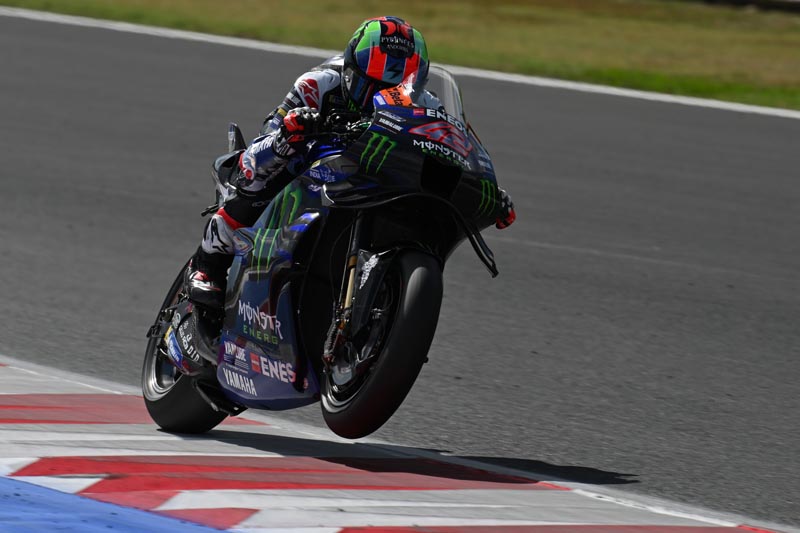 Yamaha x MotoGP Practice T19  (2)