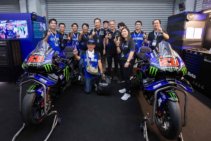 Monster Energy Yamaha MotoGP Team  (1)