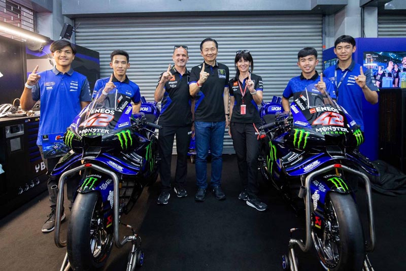 Monster Energy Yamaha MotoGP Team  (14)