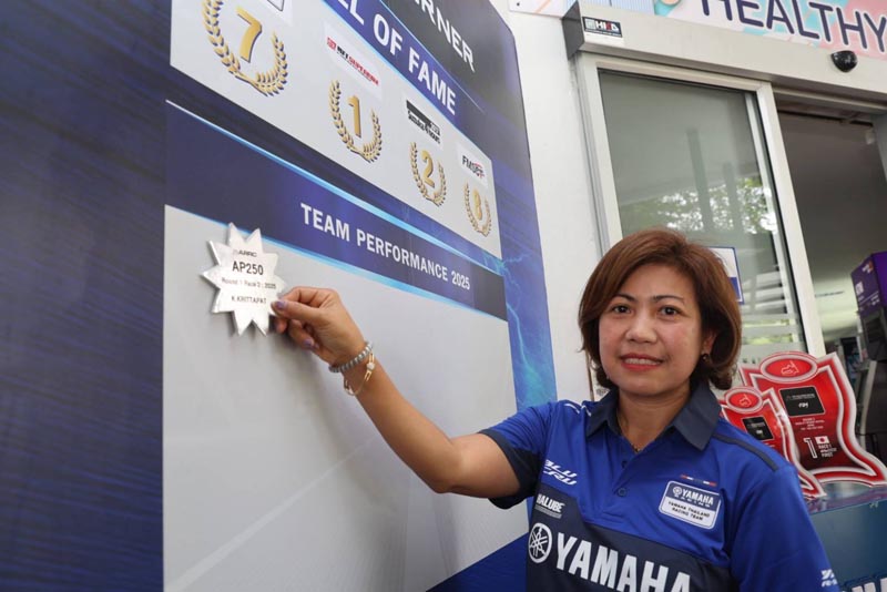 YAMAHA RACING CONNER HALL of FAME (3)