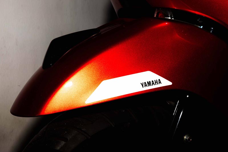 yamaha-safe-riding-reflective-sticker-2026 (12)