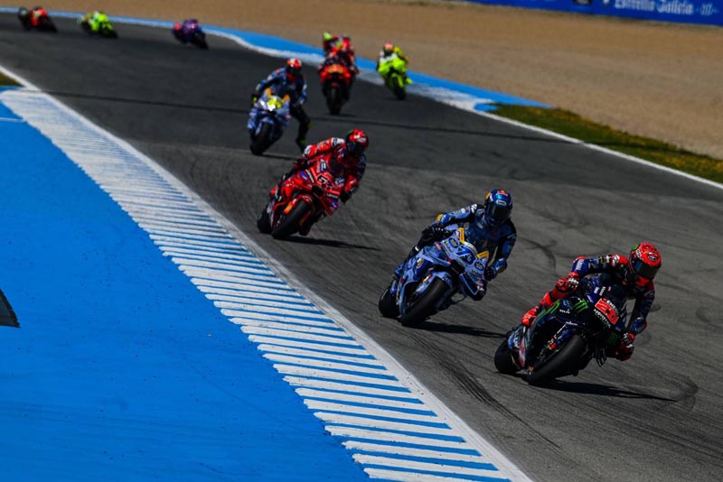 Yamaha x MotoGP T5 (4)