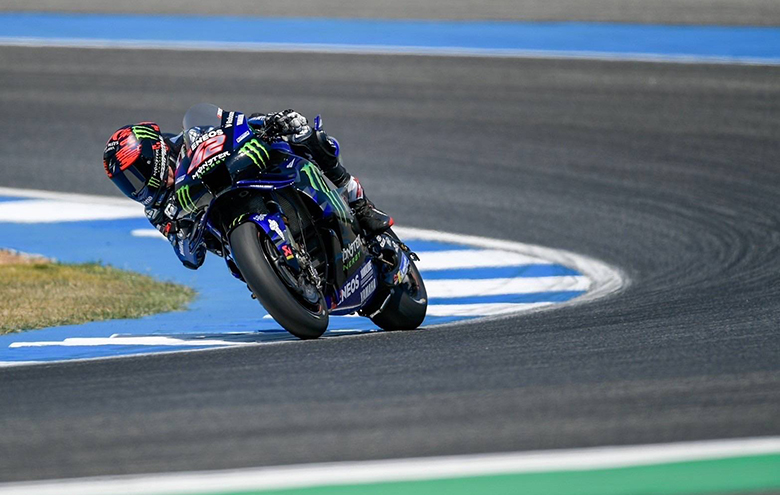 Yamaha-x-MotoGP-ThaiGP-practise-D1-Q2-780x495