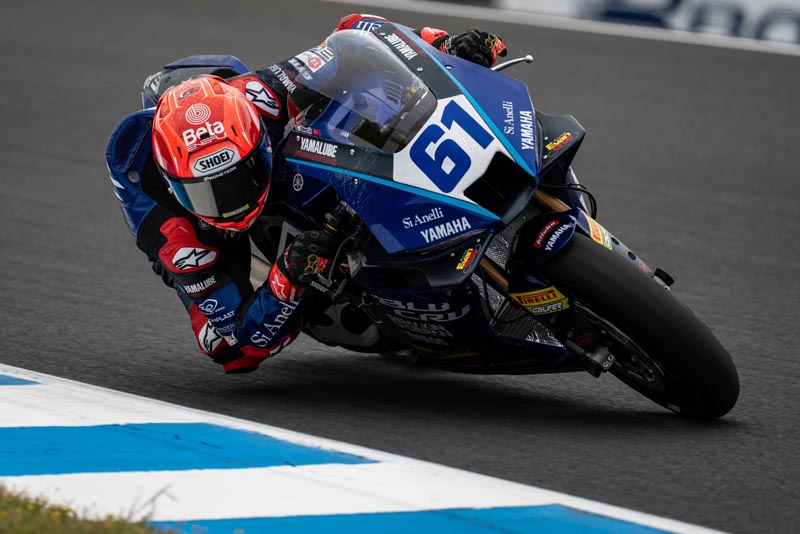 Yamaha x WorldSSP Race 1  (1)