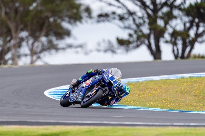 Yamaha x WorldSSP Race 1  (8)