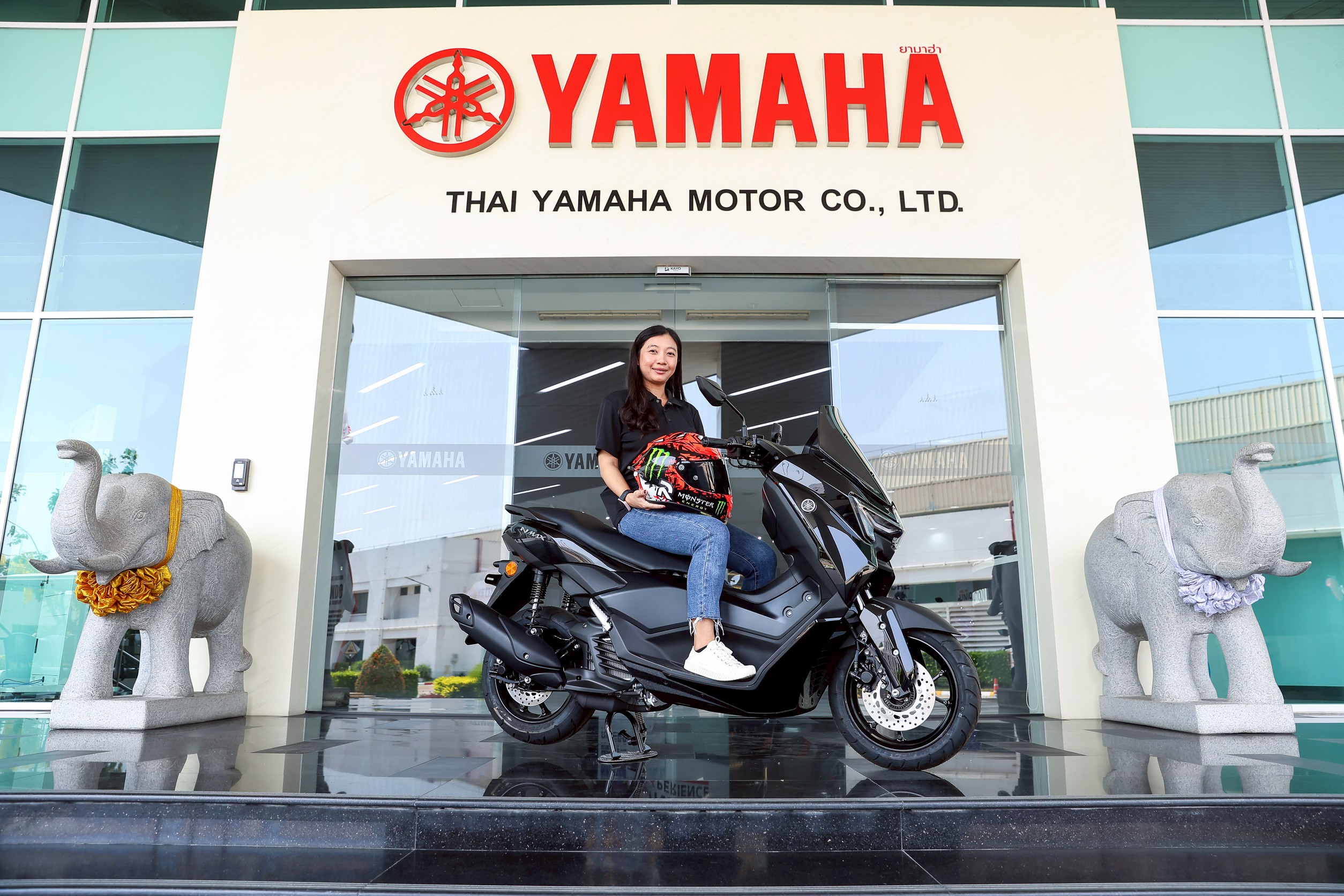 ยามาฮ่ามอบ All New NMAX5