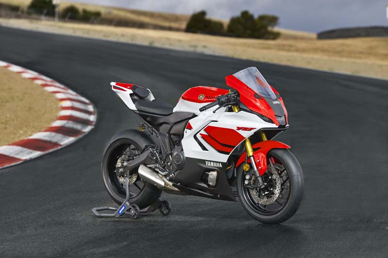 new-yamaha-yzf-r7-2026 (9)