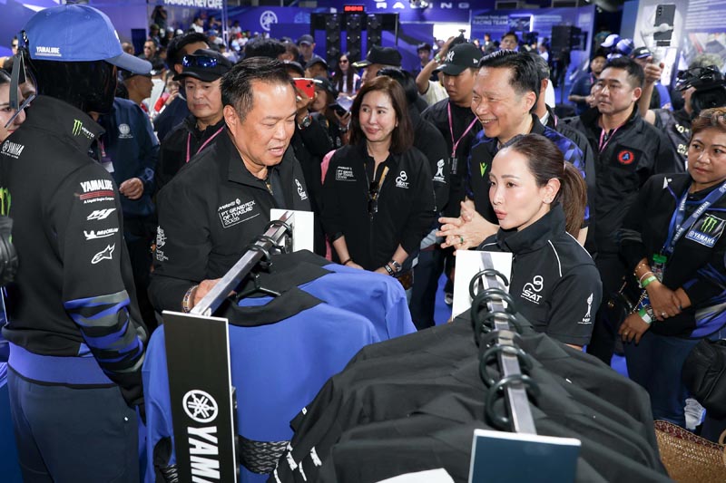 pm-anutin-yamaha-gp-pavilion-motogp-2026 (10)