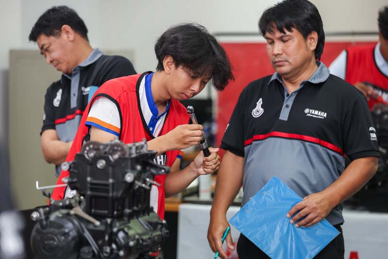 thai-yamaha-motor-motorcycle-mechanic-skill-competition-royal-trophy (15)