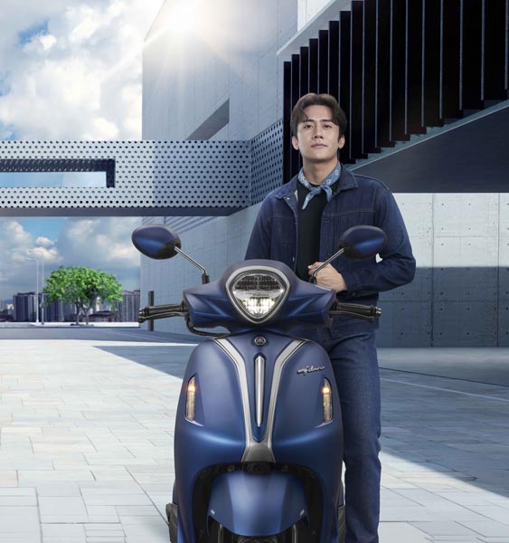 YAMAHA GRAND FILANO HYBRID 2026 (2)