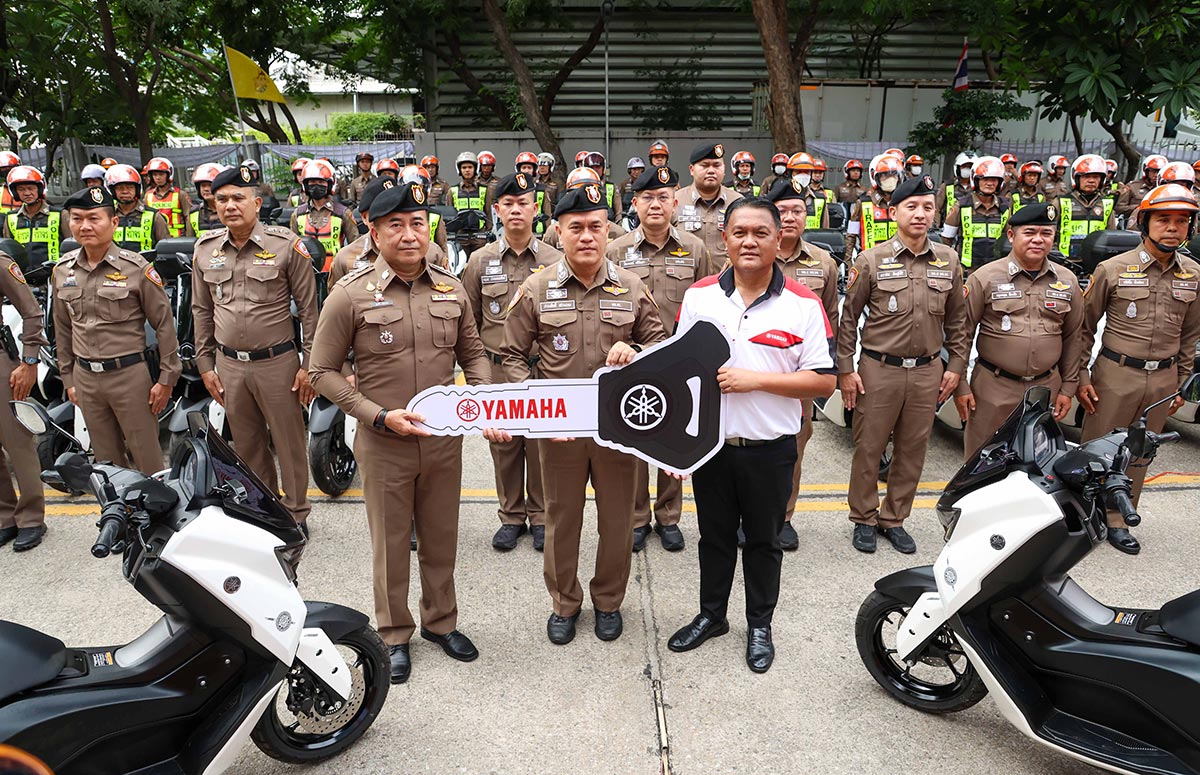 Yamaha-nmax-155-traffic-police-1001-1200x775