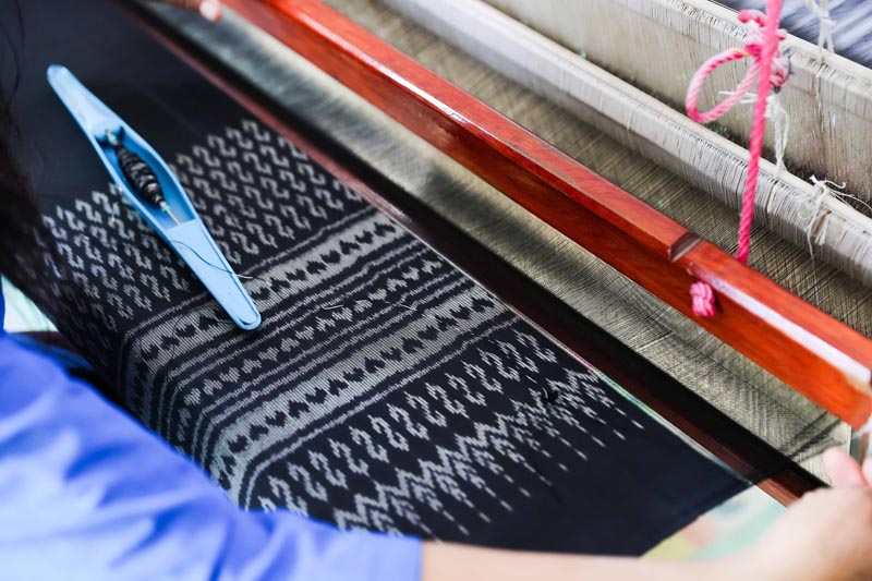 yamaha-thaigp-2026-thai-silk-polo-collection (7)