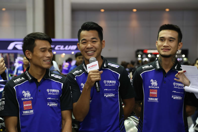08 ทัพนักแข่งดีกรีแชมป์ประเทศไทยบุกบูธ Yamaha Riders’ Community แบบใกล้ชิด